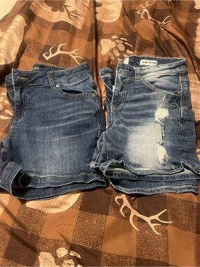 Two-Piece Denim Shorts Set - Medium Blue Distressed